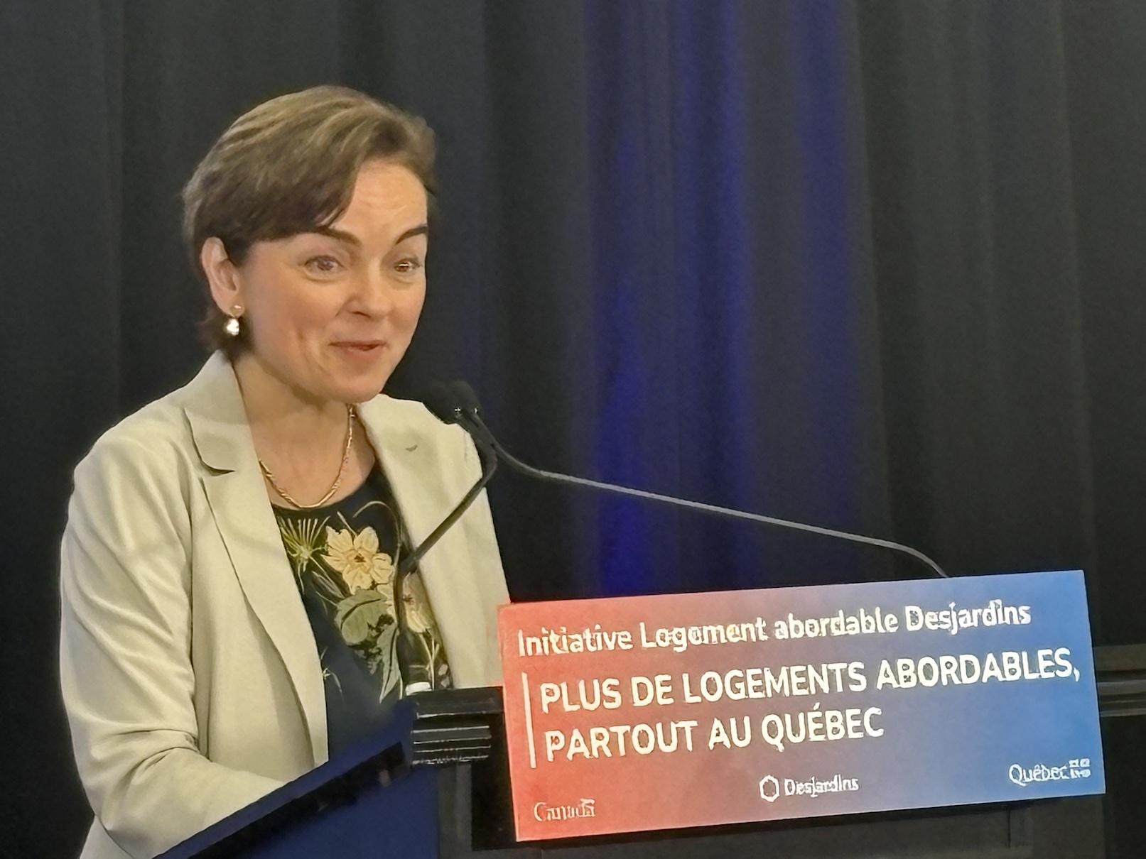 Fréchette makes stop to announce St. Lazare housing project